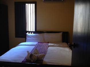 Central Backpacker Hostel Luang Prabang Bagian luar foto