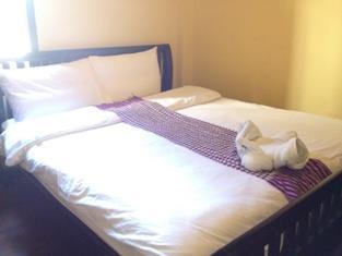 Central Backpacker Hostel Luang Prabang Bagian luar foto
